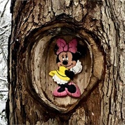 Tom Rhodes Tree Carving Trail