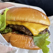 Best Airport Burger  (Maybe Best Ever Burger) Long Beach Burger Bar