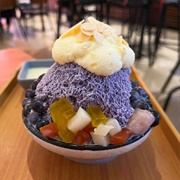 Chocolate and Taro Bingsu