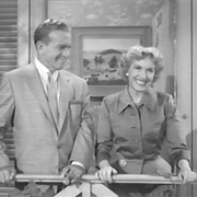 The George Burns and Gracie Allen Show: "Columbia Pictures Doing Burns and Allen Story" (S4,E26)