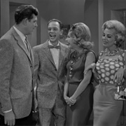 Barney Mends a Broken Heart