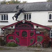 Highwayman Inn