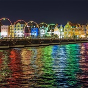 Queen Emma Bridge, Curacao