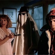 Square Pegs: "Halloween XII" (S1,E5)