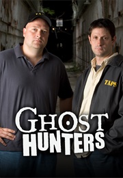 Ghost Hunters (2004)