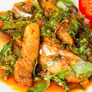 Asian Redtail Catfish (Hemibagrus Wyckioides)