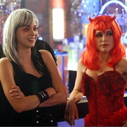 One Tree Hill: "An Attempt to Tip the Scales" (S3,E4)