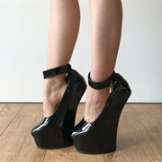 Heeless Shoes