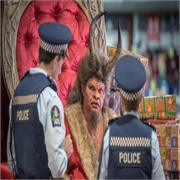 Wellington Paranormal: "Twas the Patrol Before Christmas" (S2,E7)