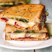 Havarti and Apple Grilled Cheese