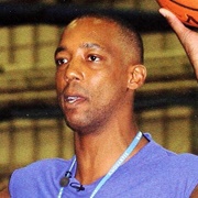 Sean Elliott (San Antonio Spurs) 11 Seasons