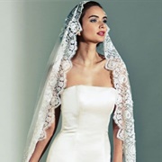 Mantilla Wedding Veil (Worn at Front of Head)