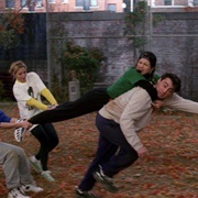 Friends: "The One With the Football" (S3,E9)