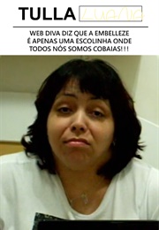 Web Diva Diz Que a Embelleze É Apenas Uma Escolinha Onde Todos Nós Somos Cobaias!!! (2011)