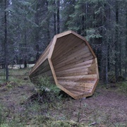 Pahni Megaphones, Estonia