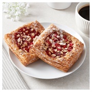 Apple & Blackberry Crumble Danish