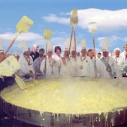 Knights of the Giant Omelette, Bessières, France