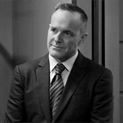 S7.E4: Out of the Past