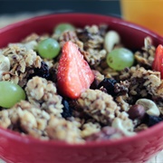 Nut & Berry Breakfast Bowl