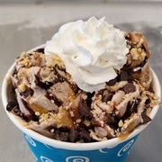 Vanilla and Rolled Wafer Sundae