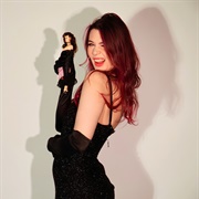 Jessie Paege (Lesbian, Enby, She/Her)