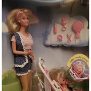 Strollin Fun Barbie and Kelly