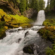 Sahalie Falls