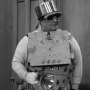 The Honeymooners: "The Man From Space" (S1,E14)