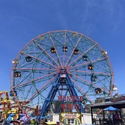 Deno's Wonder Wheel