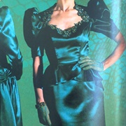 Short Sleeves With Matching Gloves