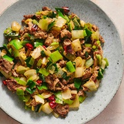 Beef and Broccoli With Leeks