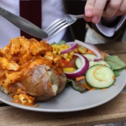 Jacket Potato With Curry