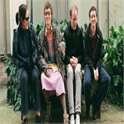 Golden Phone - Micachu and the Shapes