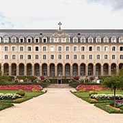 St. George Palace, Rennes