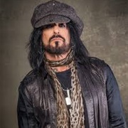 Nikki Sixx