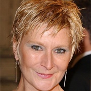 Linda Henry