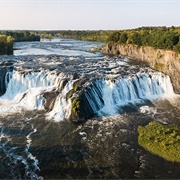 Cohoes Falls, New York, USA