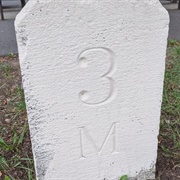 '3M' Mile Marker on Ocean Parkway