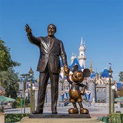Walt and Mickey, Disneyland
