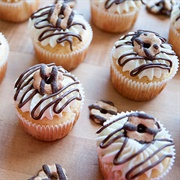Stripe Cookie Cupcake
