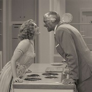 Wandavision: "Filmed Before a Live Studio Audience" (S1,E1)