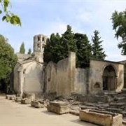 Eglise St Honorat (Routes of Santiago De Compostela in France)