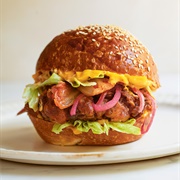 Moon-Bread-Bun Fried Chicken Sandwich (Lunar-Loaf-Bun Fried Chicken Sandwich)