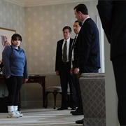 Impeachment: American Crime Story: "Man Handled" (S3,E6)