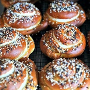 Pretzel Rolls
