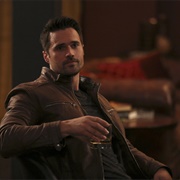 S3.E8: Many Heads, One Tale