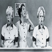 I Love Lucy - S2, E1: &quot;Job Switching&quot;