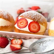 Strawberry Cream Bun
