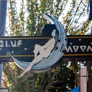 Blue Moon Tavern