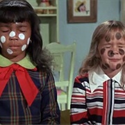 Bewitched: "Sisters at Heart" (S7,E13)